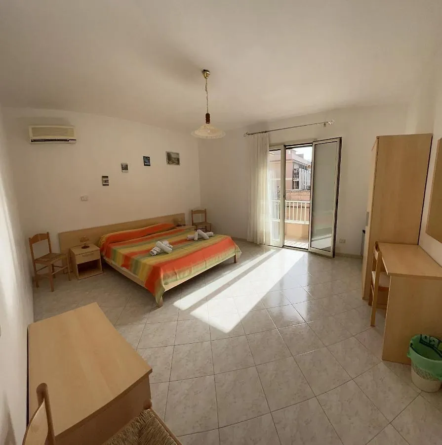 ポッツァッロCasa Scilla E Cariddiアパートメント